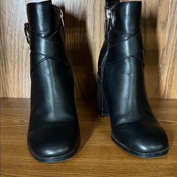 Nine West Black Ankle Booties with Buckle Detail - Picture 1 of 11